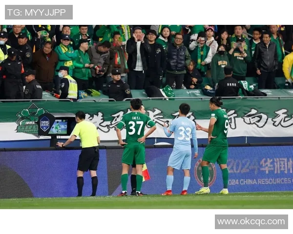 北京人和与华夏足球对决展现中超精彩瞬间与球队实力较量